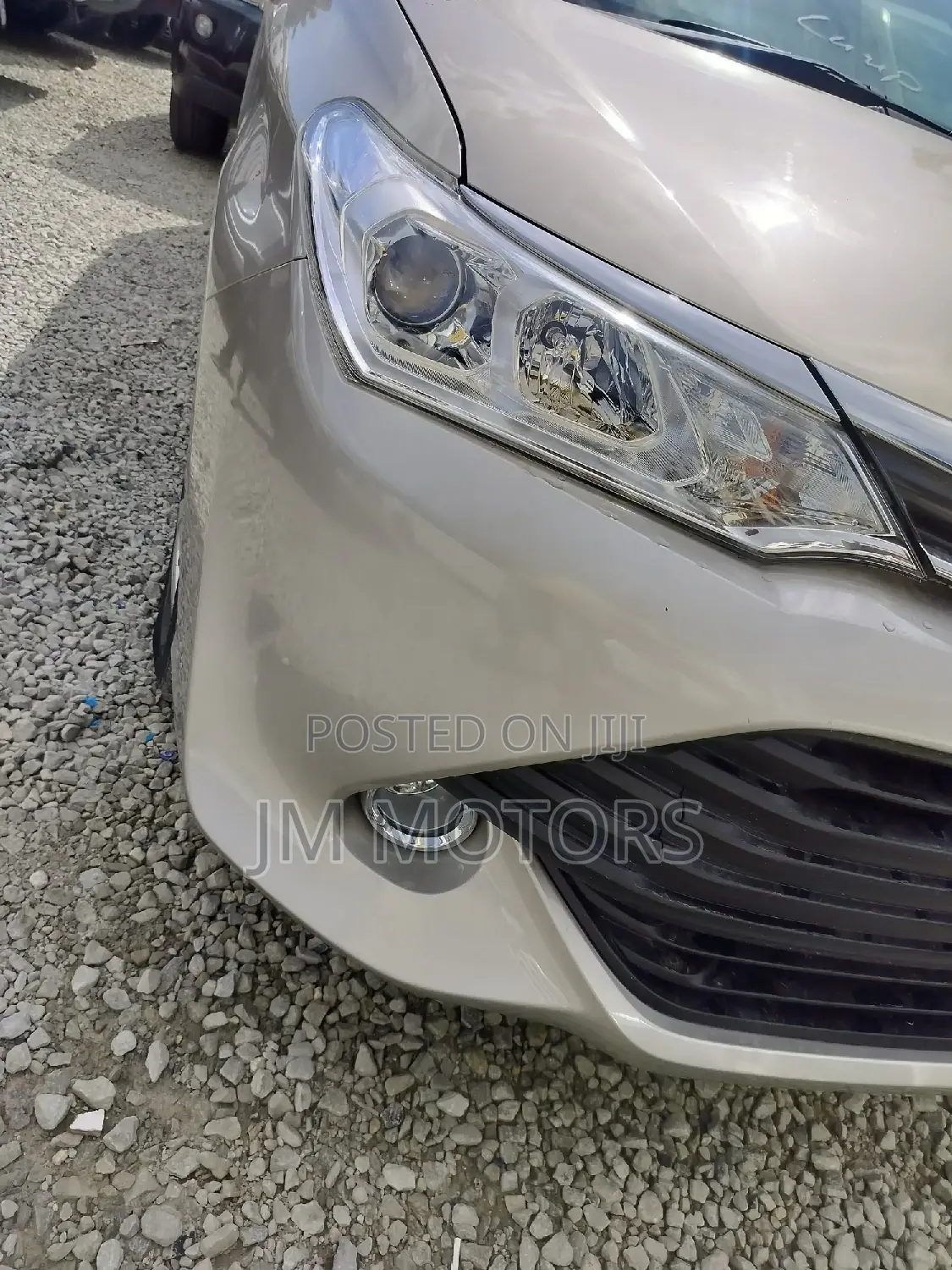 Toyota Axio 2016 Gold