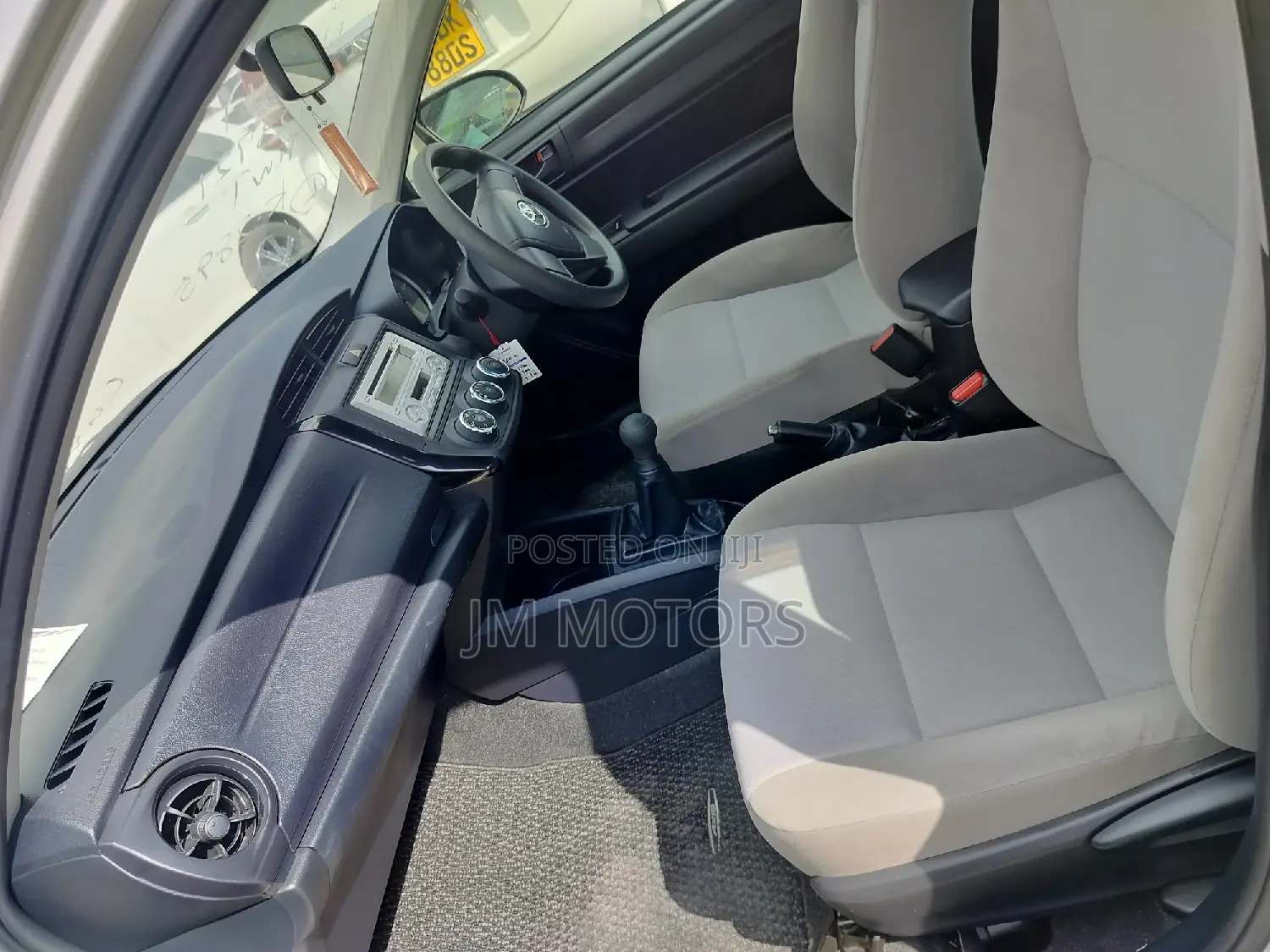Toyota Axio 2016 Gold