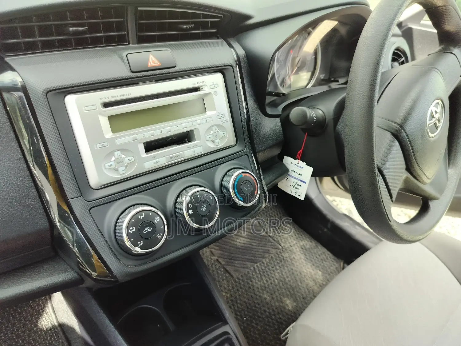 Toyota Axio 2016 Gold