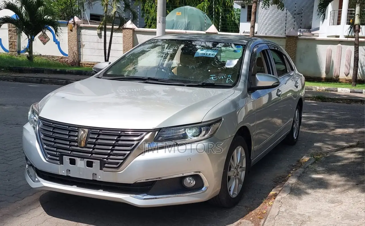 Toyota Premio 2016 Silver