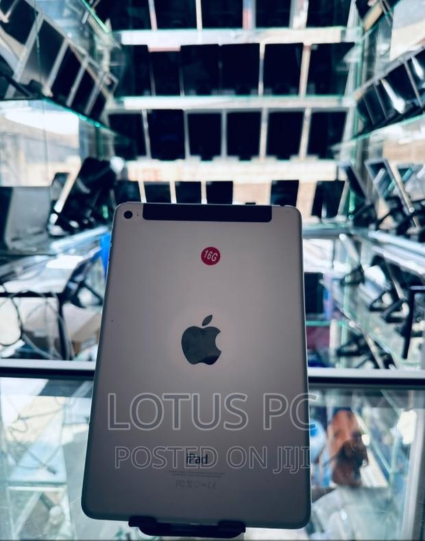 Apple iPad mini 4 16 GB Gray - thumbnail 2
