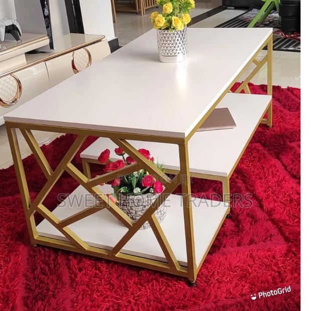 Zippy Modern Coffee Table - main view