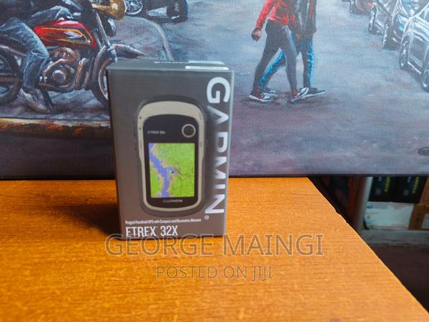 Garmin Etrex 32x Handheld GPS - main view