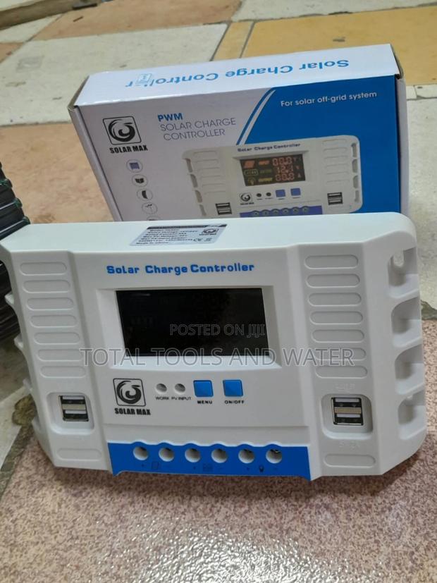 20 a Solar Charge Controller for Solar Off-Grid System - main view