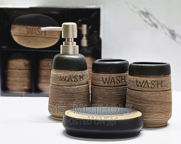 Fancy Ceramic Wash 4in1 Bathroom Set - thumbnail 4