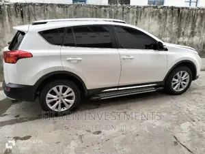 Toyota RAV4 2015 White