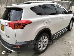 Toyota RAV4 2015 White