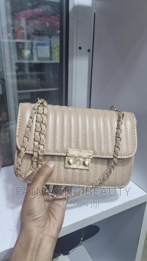 Pretty Slingbag - main view