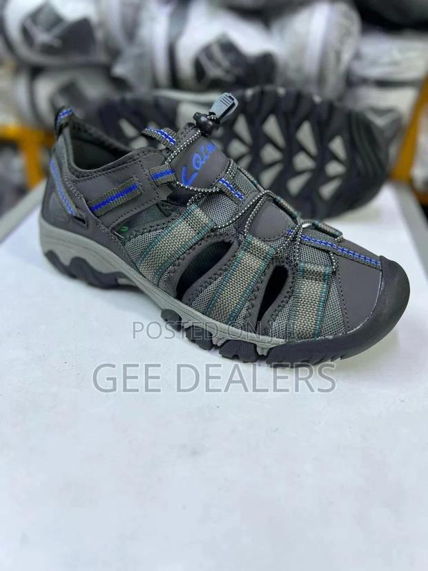Men Keens Open Shoes - thumbnail 2