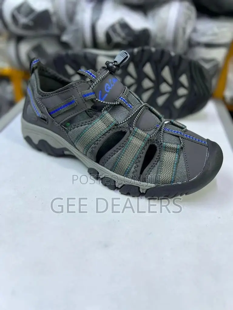 Men Keens Open Shoes