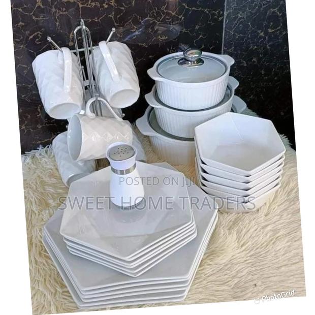 Hexagonal Dinner Set, Set - main view