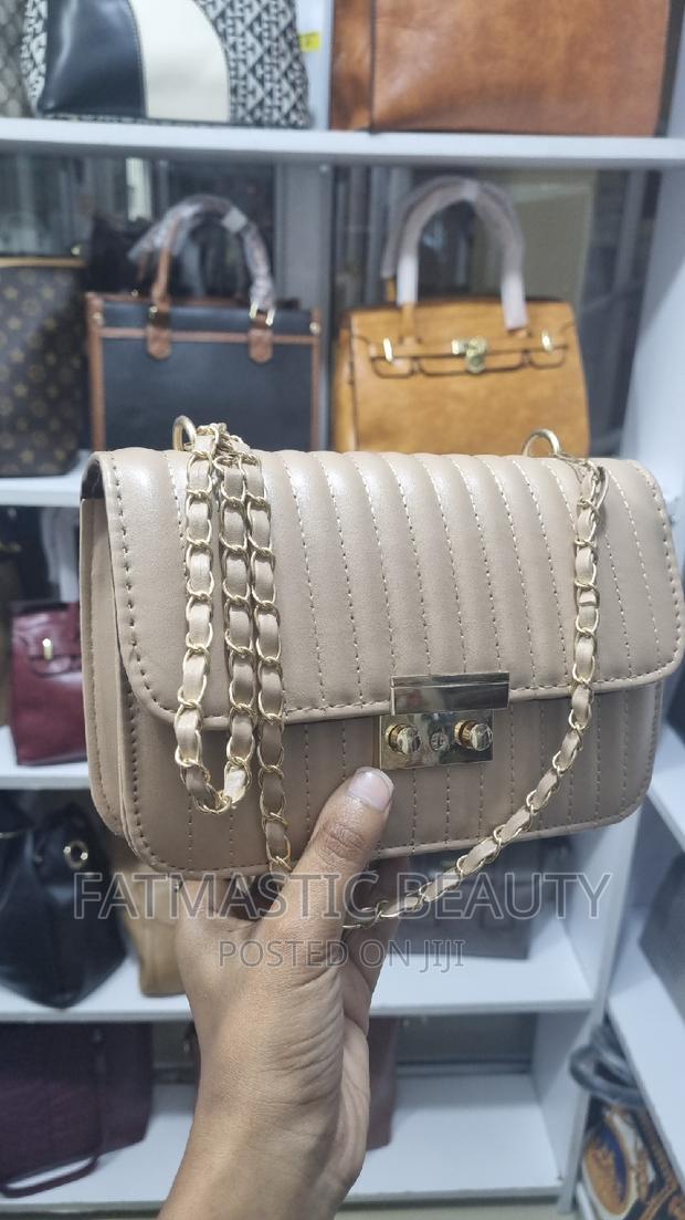 Stylish Slingbag - main view