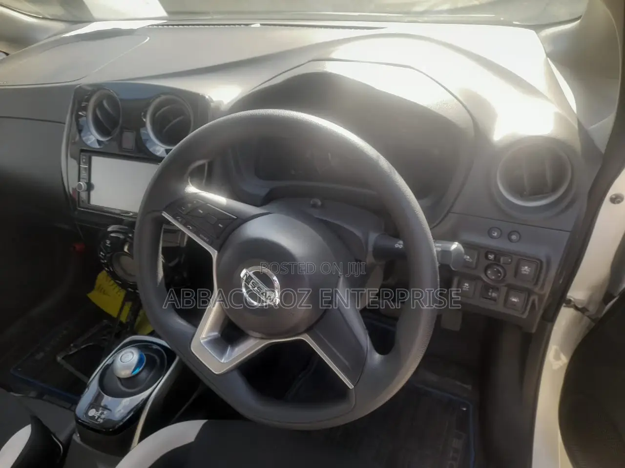 Nissan Note 2016 Pink