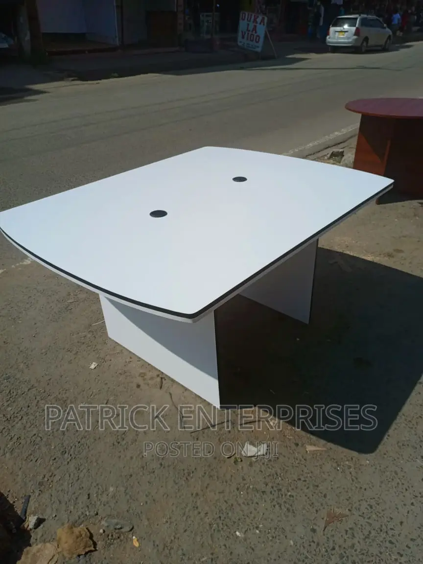 Morden Office Conference/Boardroom Table