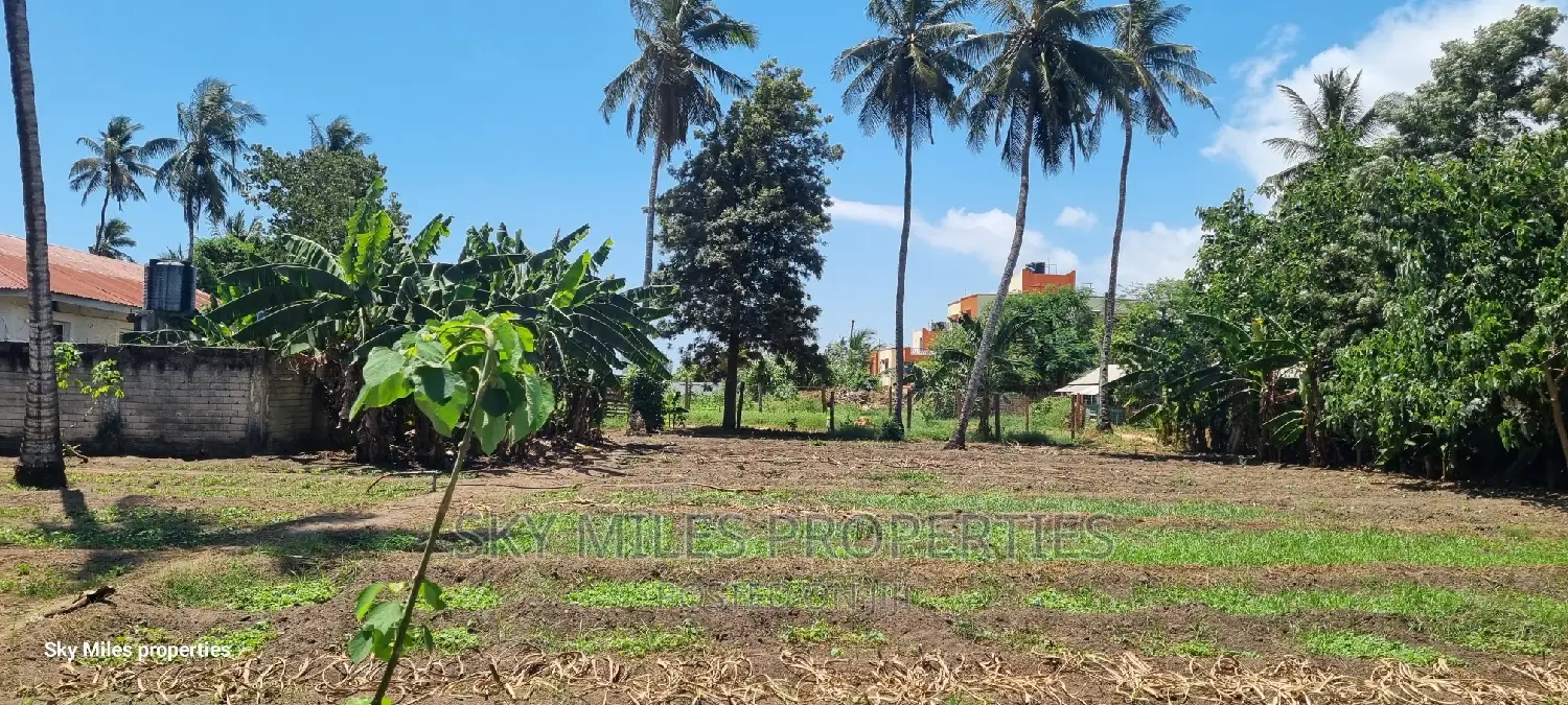 Mtwapa, Prime 1/2 Acre Land for Sale.