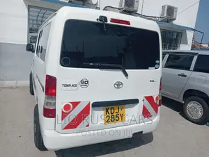 Toyota TownAce 2015 White