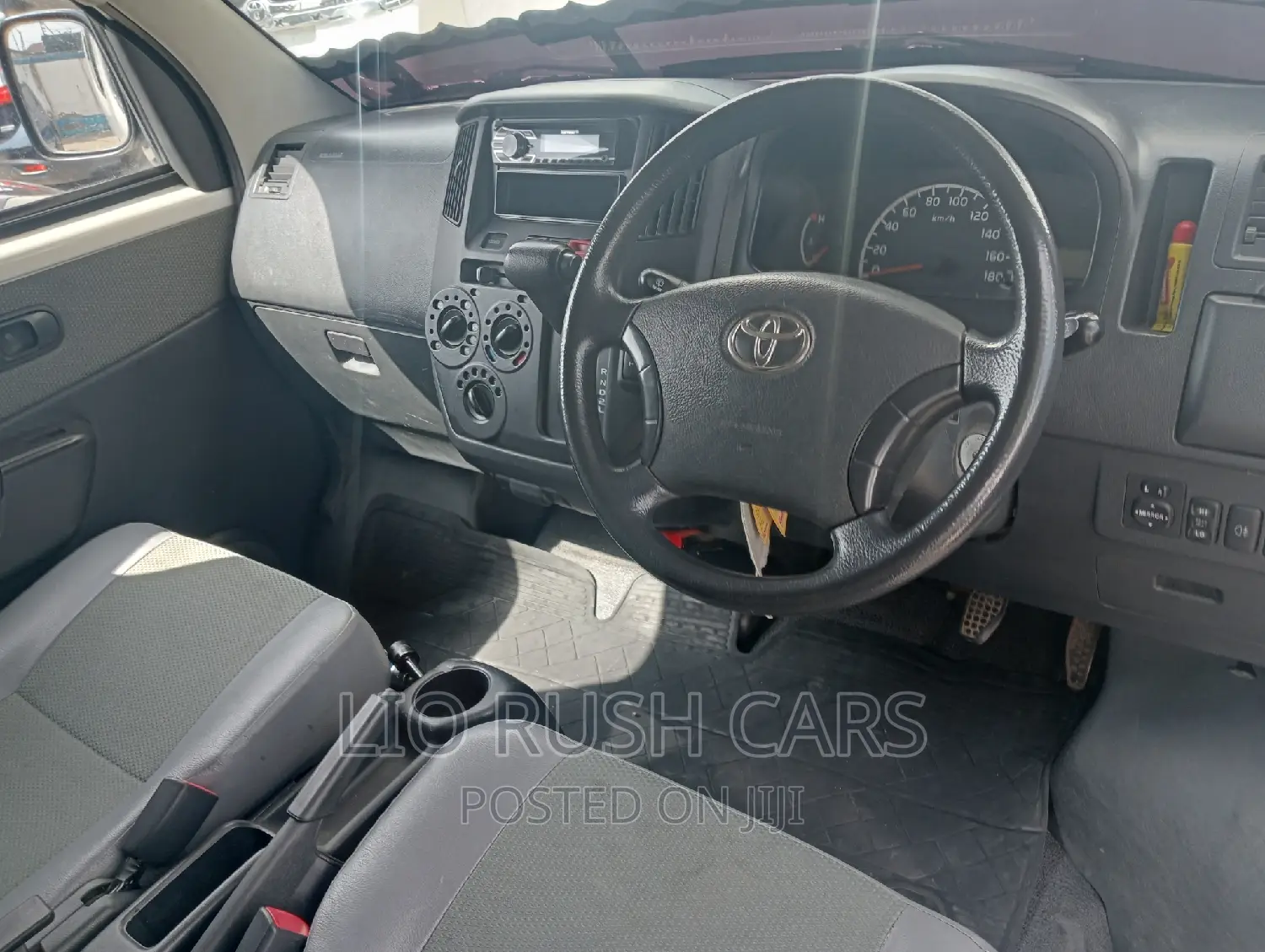 Toyota TownAce 2015 White