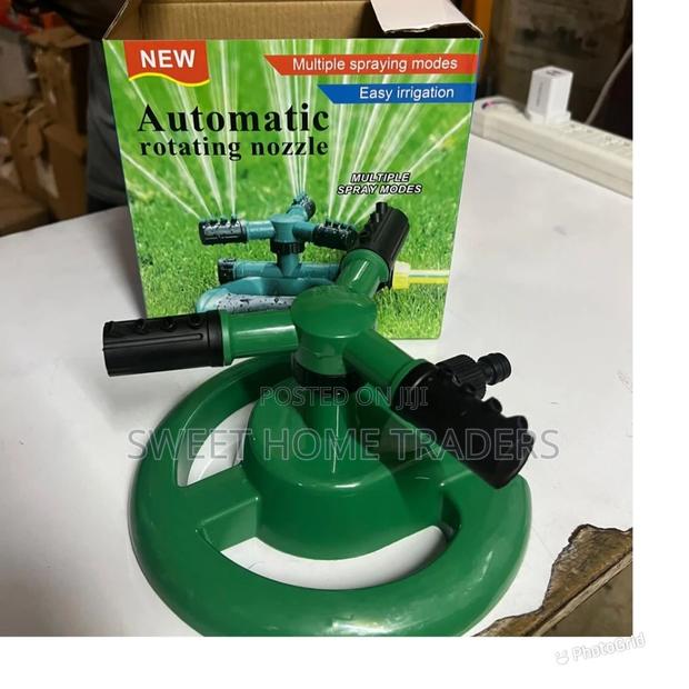 3 Arm 3600 Auto-Rotating Water Garden Sprinkler