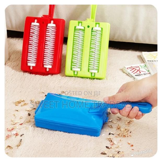 Handheld Carpet Brush Roller - main view