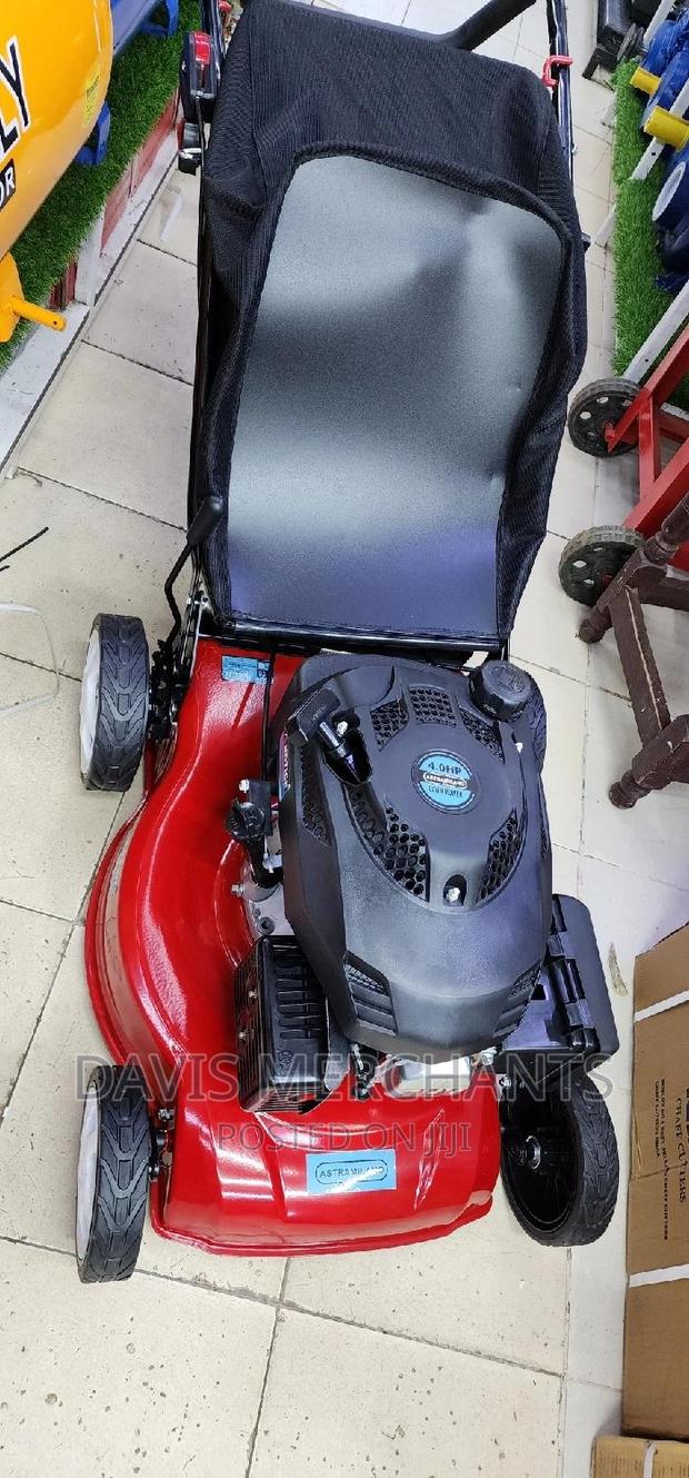 Lawn Mower Petrol Driven With Level Adjustment Handle - main view