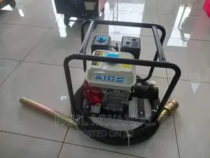 Aico Concrete Vibrator- 7.5 Hp Engine, 45mm Poker.