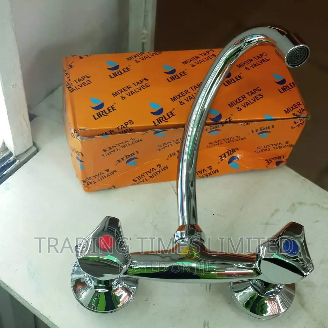 Kitchen Mixer Tap With Swivel Action