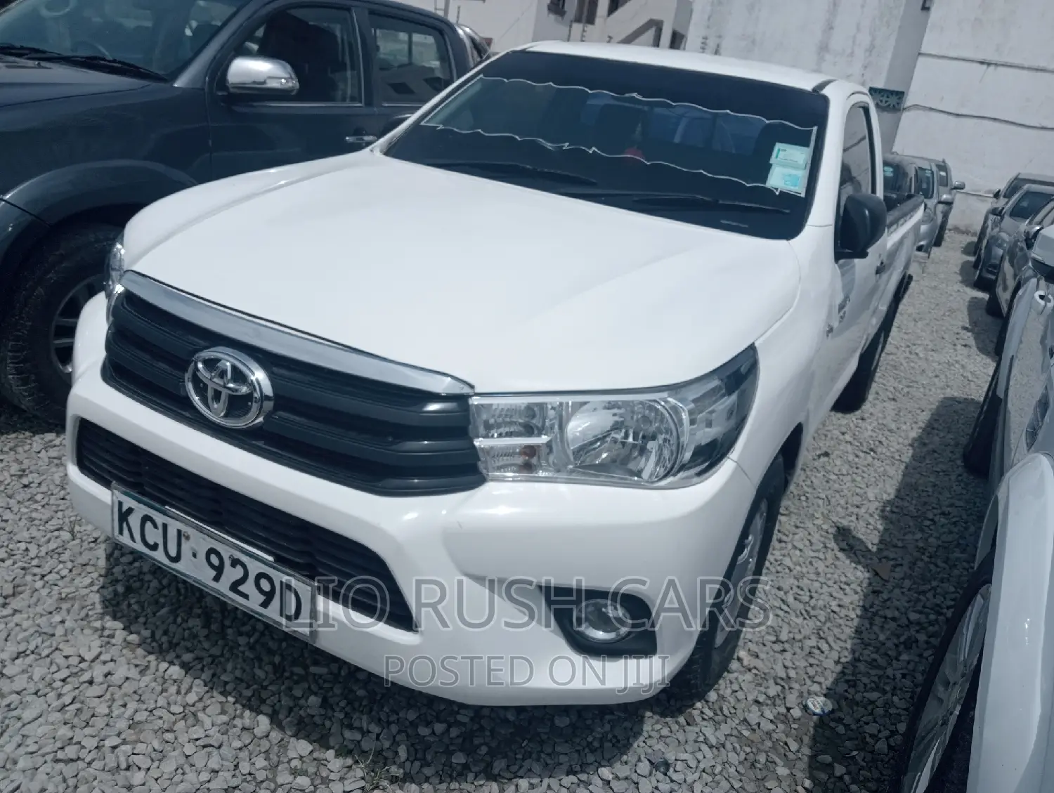 Toyota Hilux 2012 White