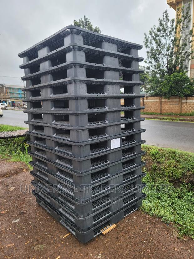Plastic Pallets-Plastic Pallets - Heavy Duty Plastic Pallets - main view