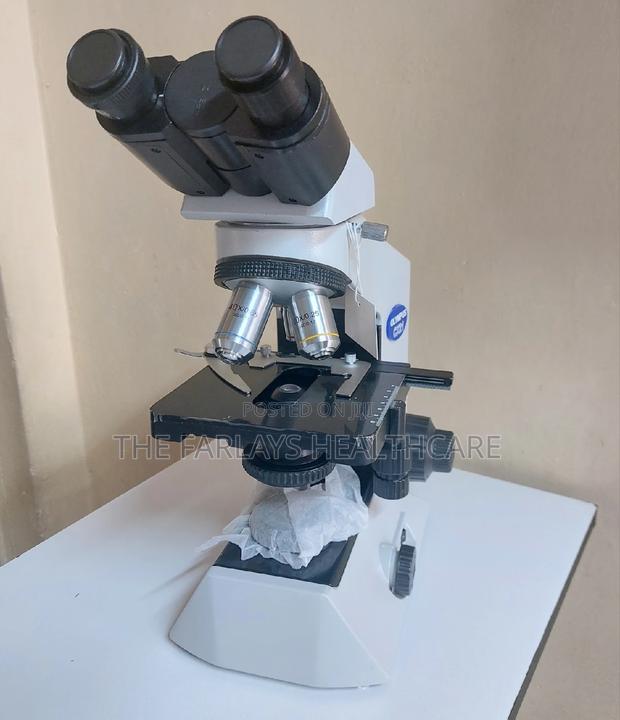 Olympus Microscope CX21 - main view