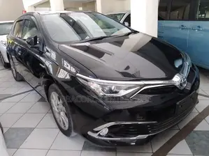 Toyota Auris 2017 Black