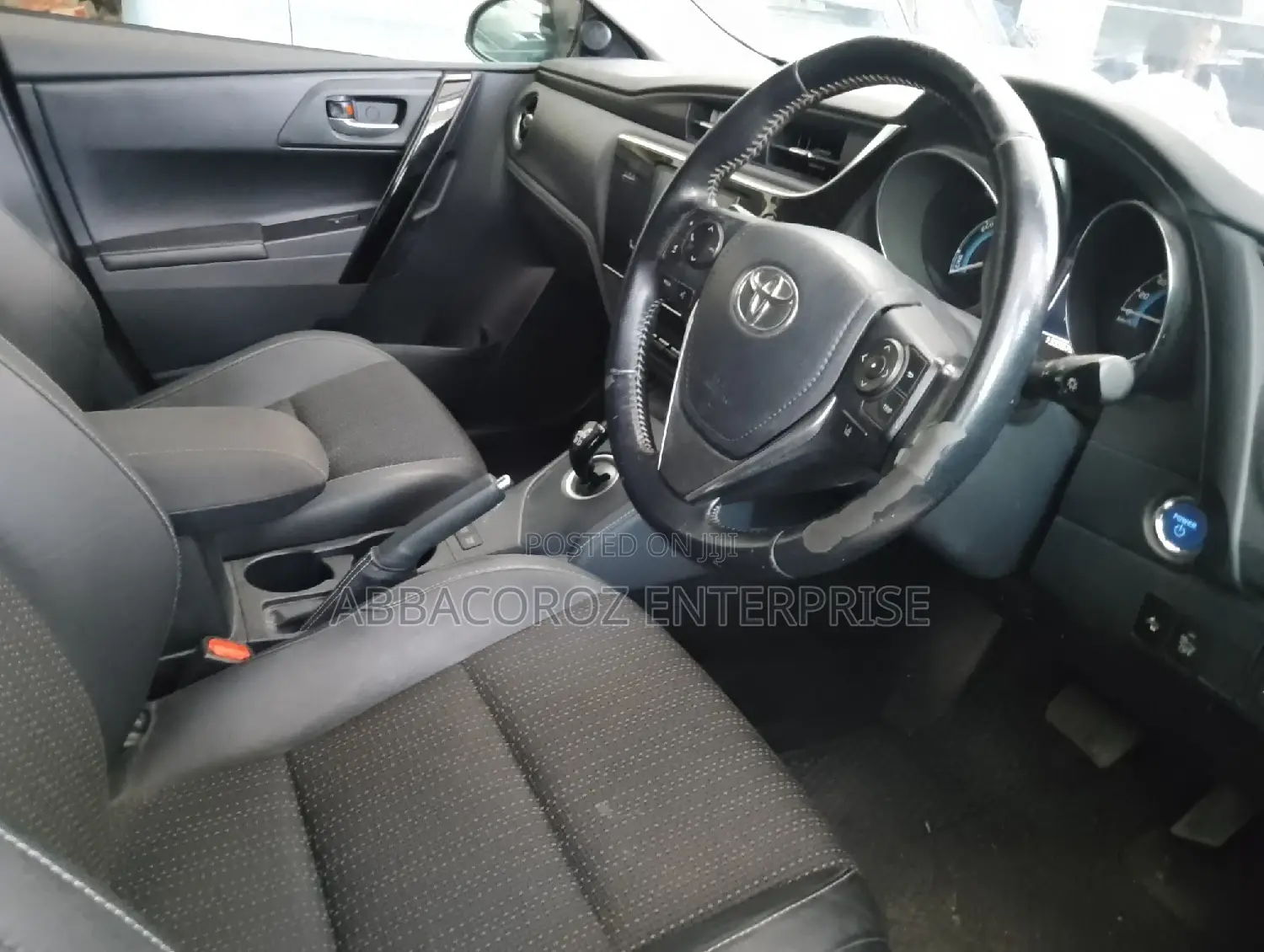 Toyota Auris 2017 Black