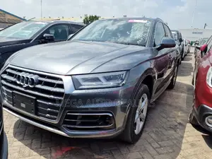 Audi Q5 2.0T Premium AWD quattro 2019 Gray