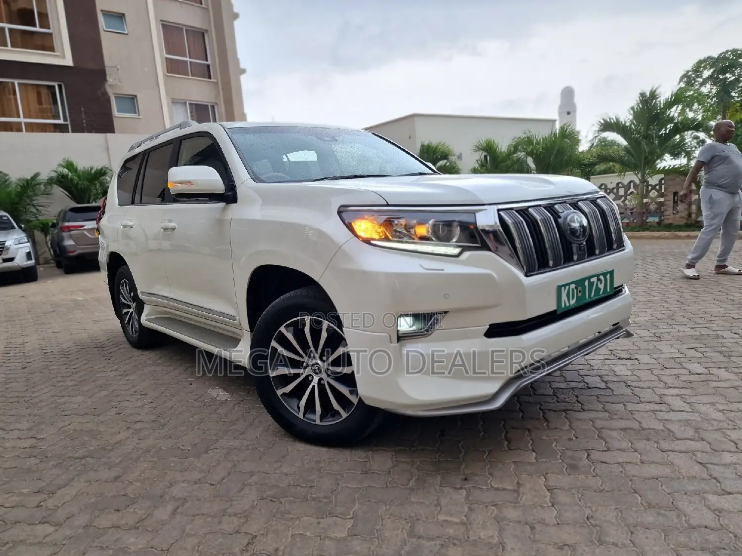 Toyota Land Cruiser Prado 2.8 2018 Pearl