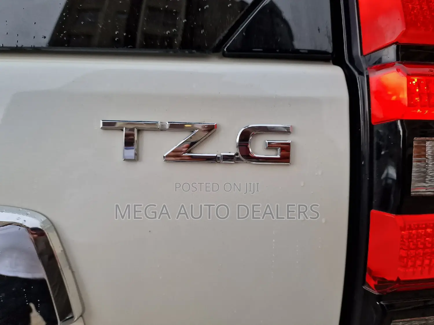 Toyota Land Cruiser Prado 2.8 2018 Pearl