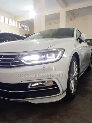 Volkswagen Passat 2017 White
