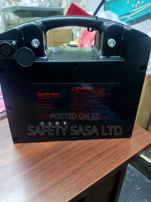 Electric Wheelchair Battery: Dry Batthe - main view