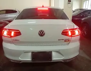 Volkswagen Passat 2017 White