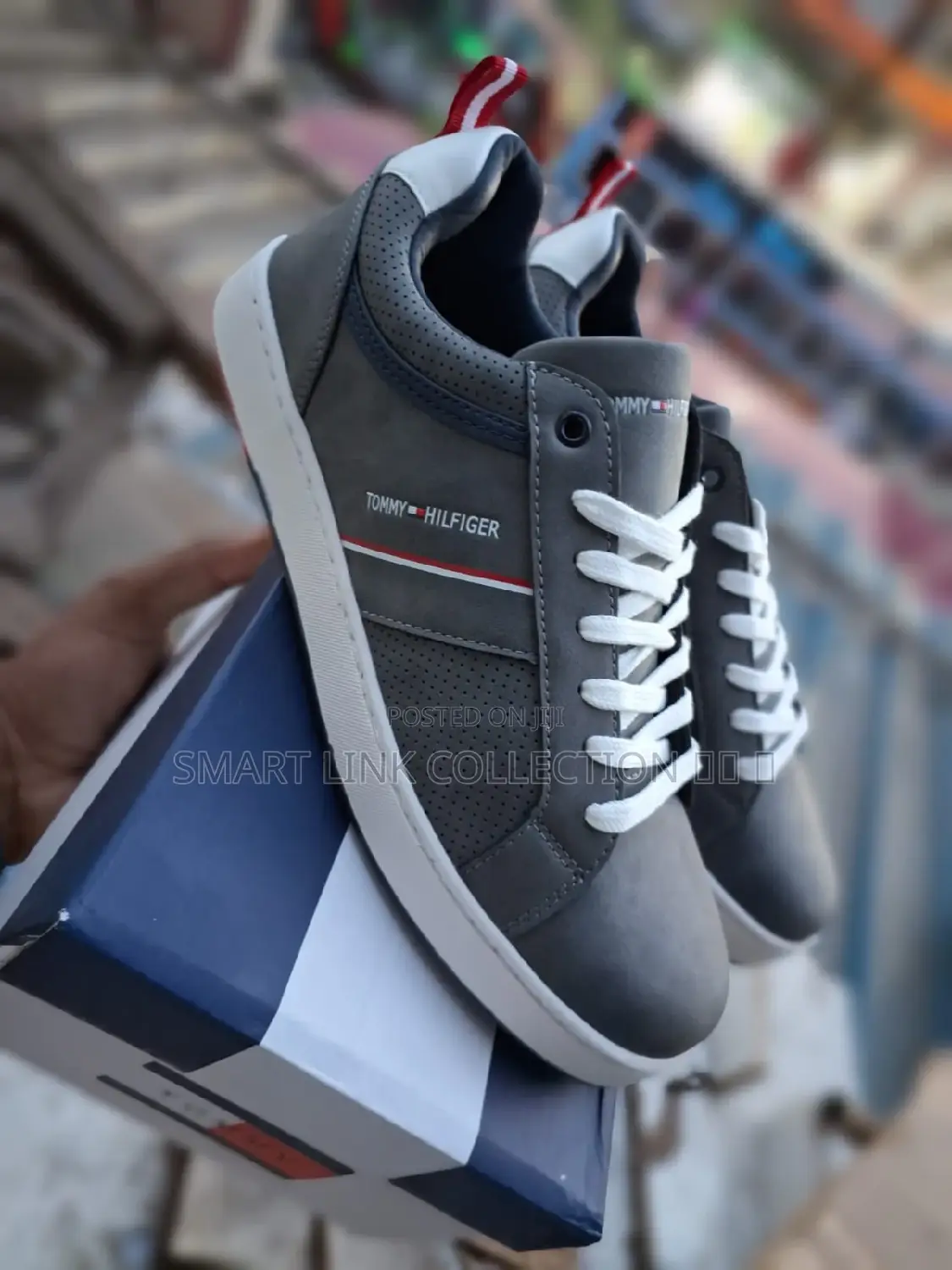 Tommy Hilfiger