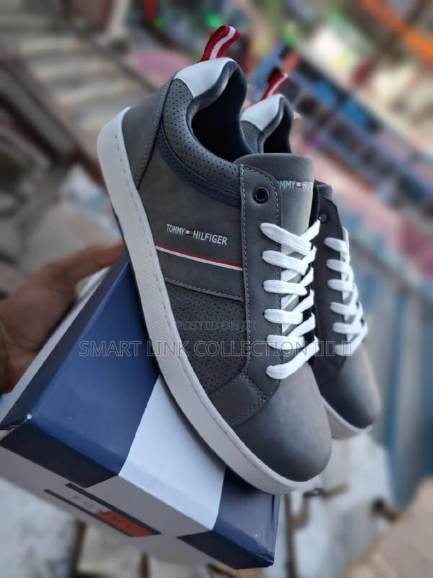 Tommy Hilfiger - thumbnail 2