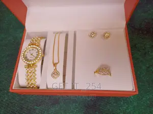 4pcs Ladies Watch Gift Sets - Gold