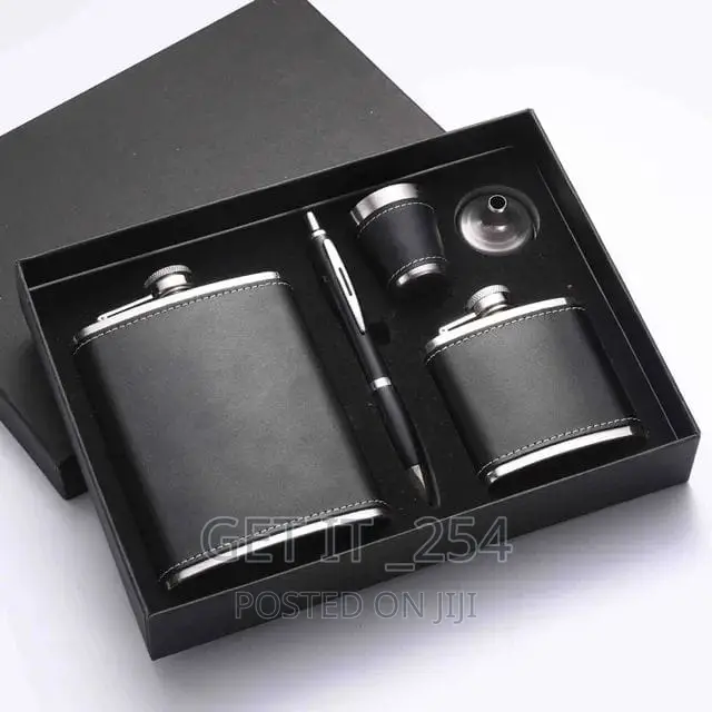 Black Leather-Covered Whiskey Flasks Gift Set