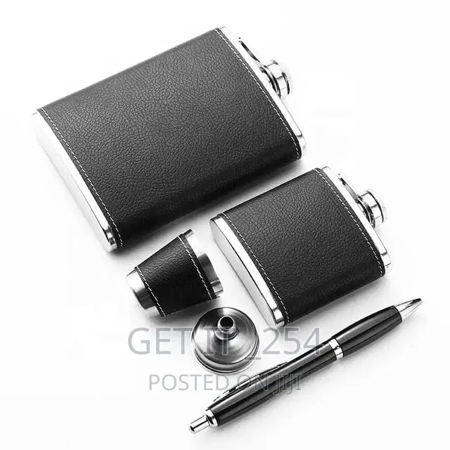 Black Leather-Covered Whiskey Flasks Gift Set