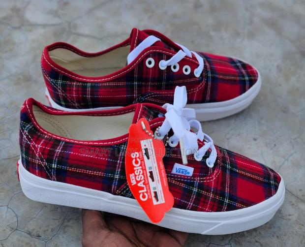 Themed Vans 
Sizes - thumbnail 5