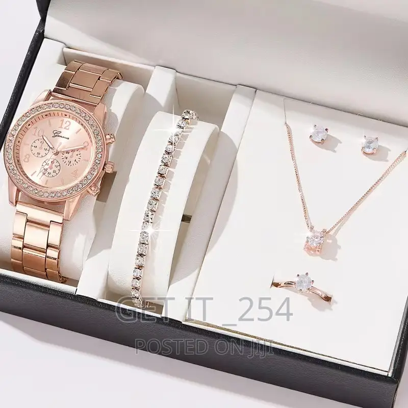 LADIES 5 PC GIFT SET *Consists Of*
Necklace
Watch