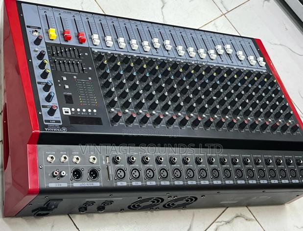 Yamaha Pmx16u 16channel Powered Mixer - thumbnail 2