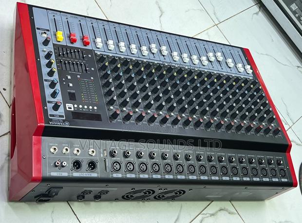 Yamaha Powered Mixer /Amplifier Usb16 Channel - main view