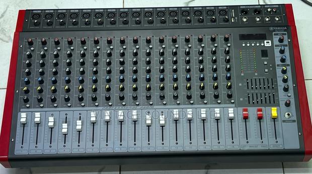 Yamaha Powered Mixer/Amplifier 16 Channel W/ USB Bluetooth - thumbnail 2