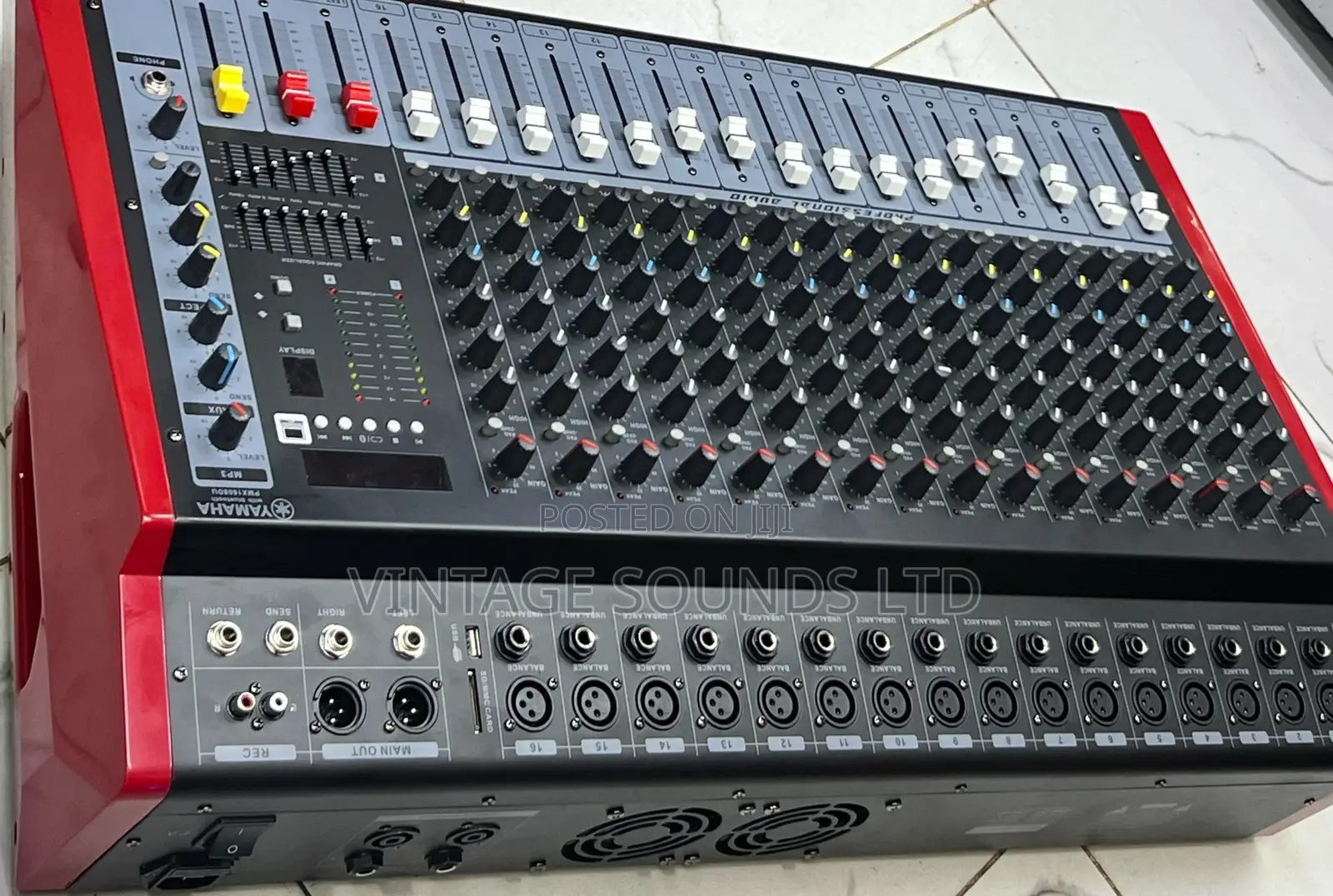 Yamaha PMX1600 Powered Mixer With Bluetooth USB Input