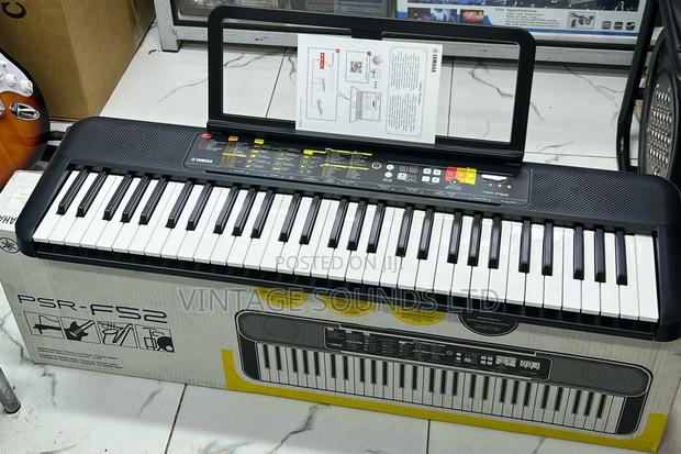 Yamaha PSR-F52 Portable Keyboard - main view
