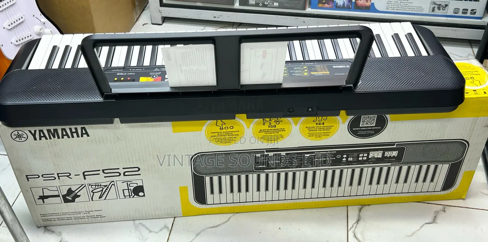 Yamaha PSR-F52 Portable Keyboard